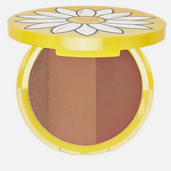 Trixie Cosmetics Flower Power Bronzer Trio - Picture 2 of 2